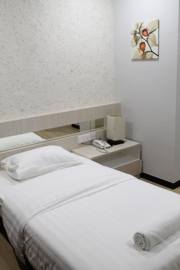 The Velton Inn Bintulu Buitenkant foto