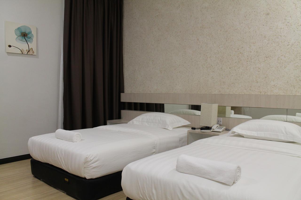The Velton Inn Bintulu Buitenkant foto