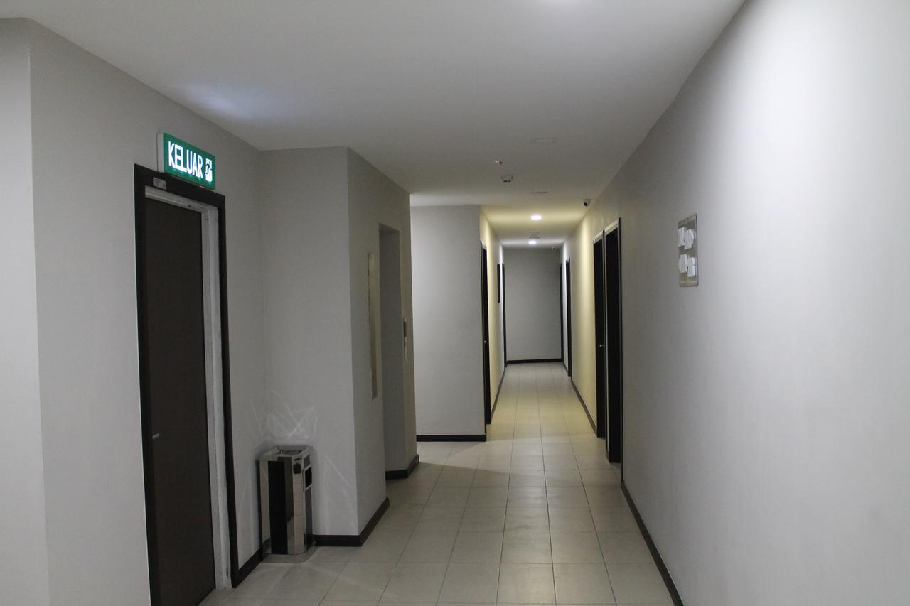 The Velton Inn Bintulu Buitenkant foto